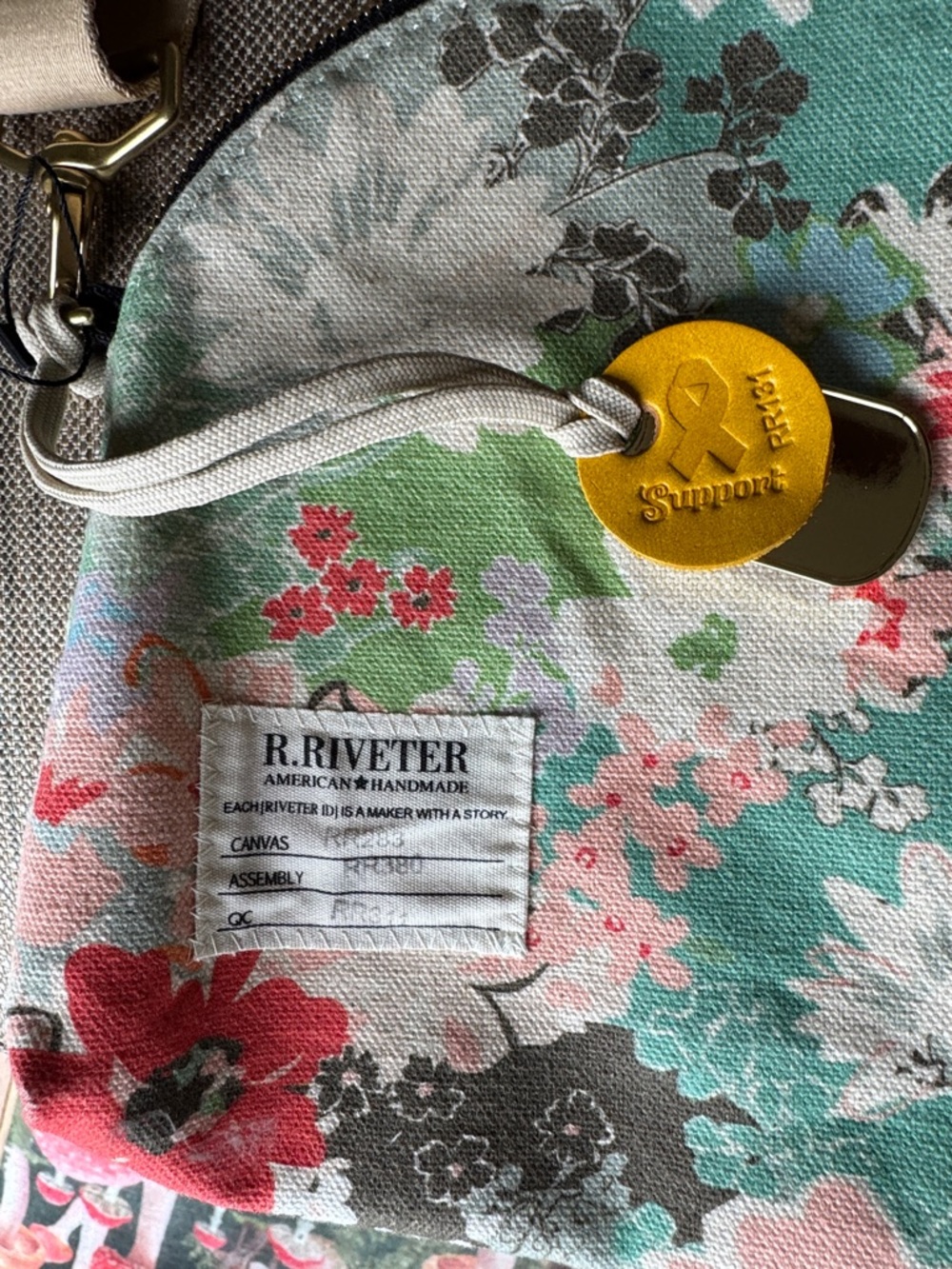 R. Riveter Hopper Floral Crossbody Bag in Mint and Pink. NWOT - Picture 2 of 5